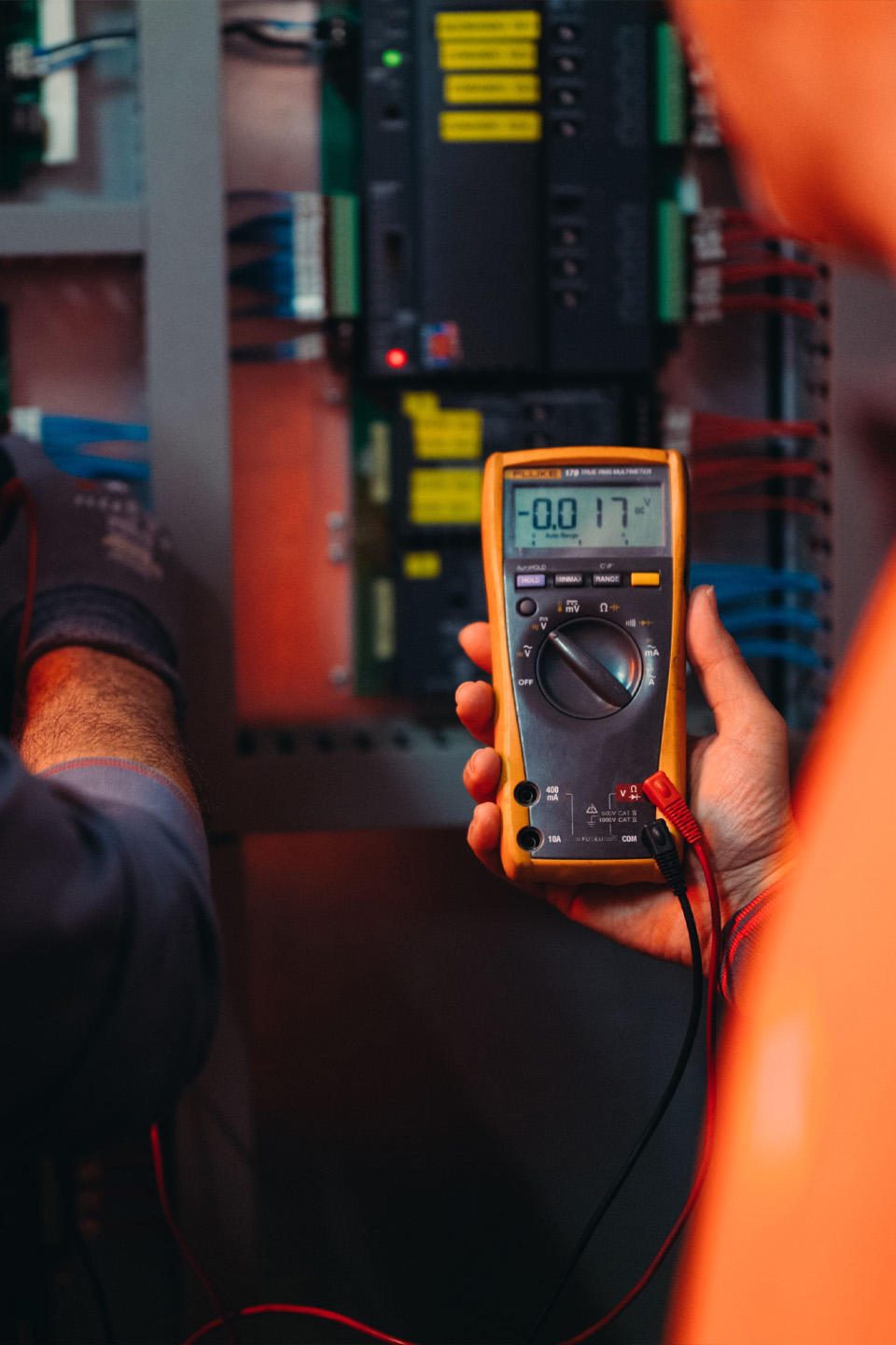 Personal veolia mentenanta retea electricitate